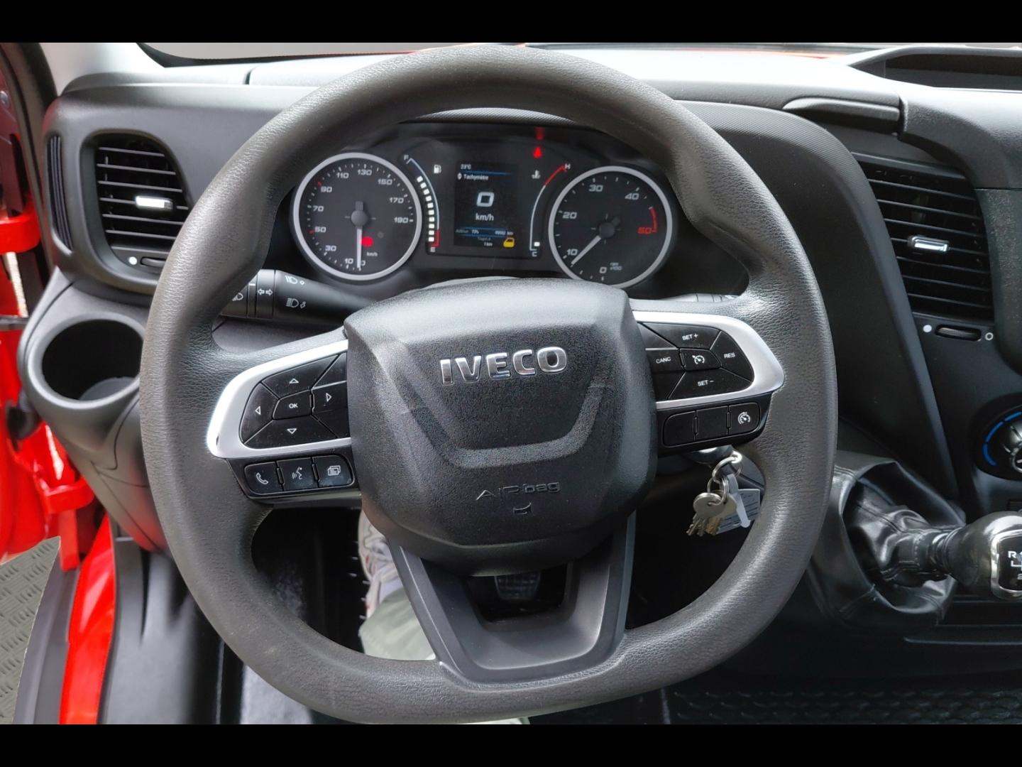 Image IVECO Daily CCb 35C12 Empattement 3450 Tor