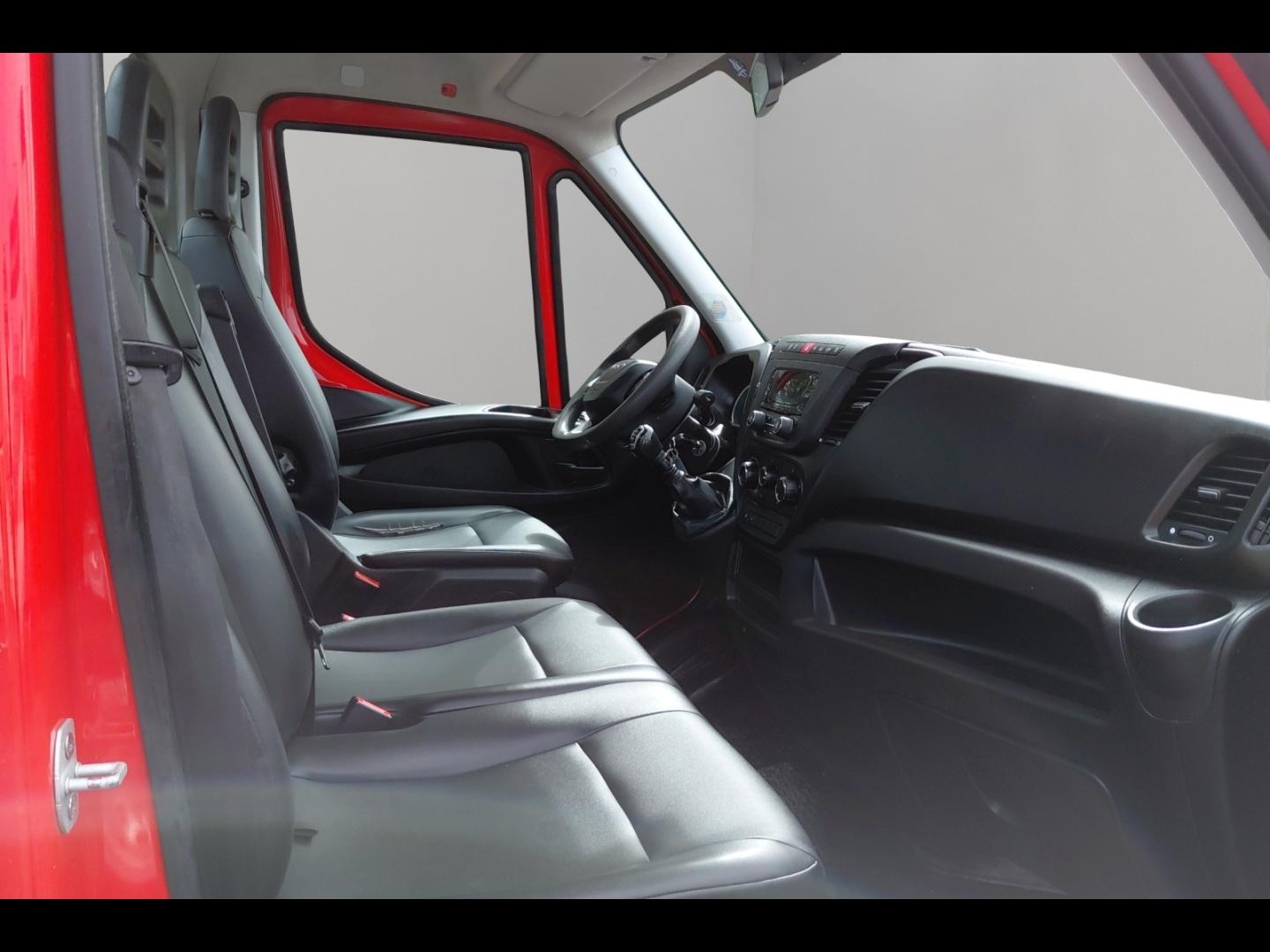 Image IVECO Daily CCb 35C12 Empattement 3450 Tor