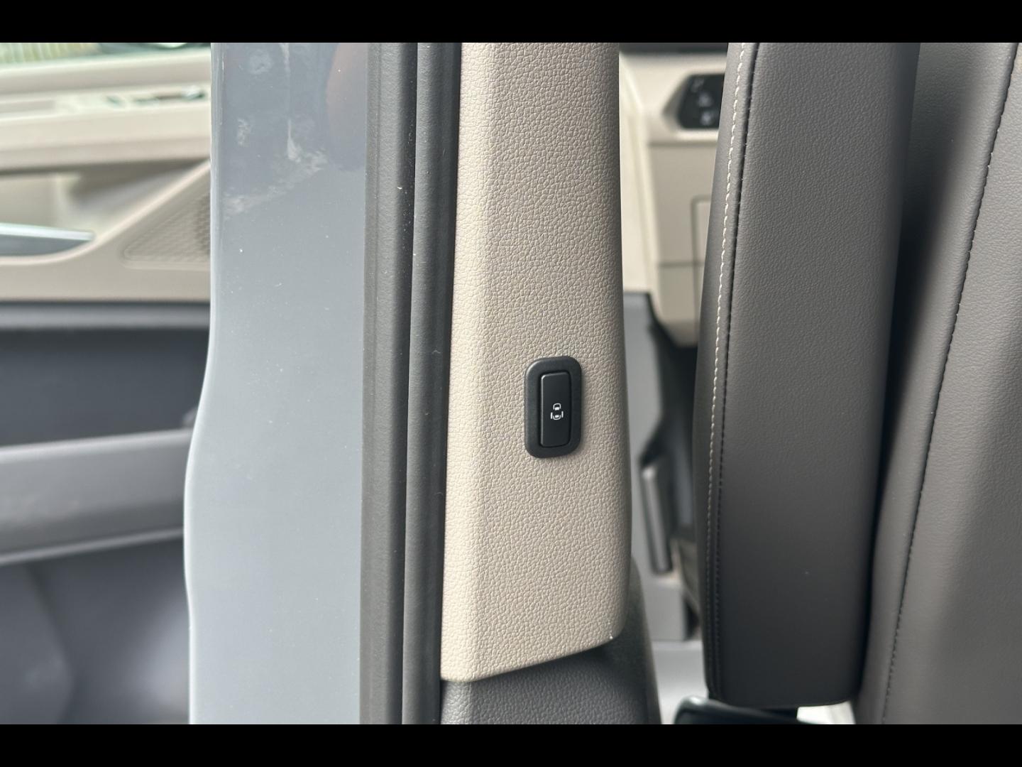 Image VOLKSWAGEN Multivan 1.4 eHybrid 218ch Life Long DSG6