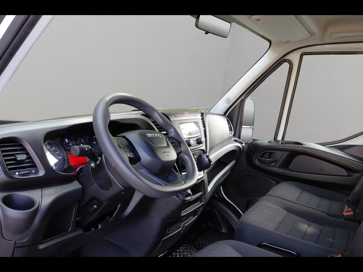 Image IVECO Daily CCb 35C16H empattement 4100 3.0