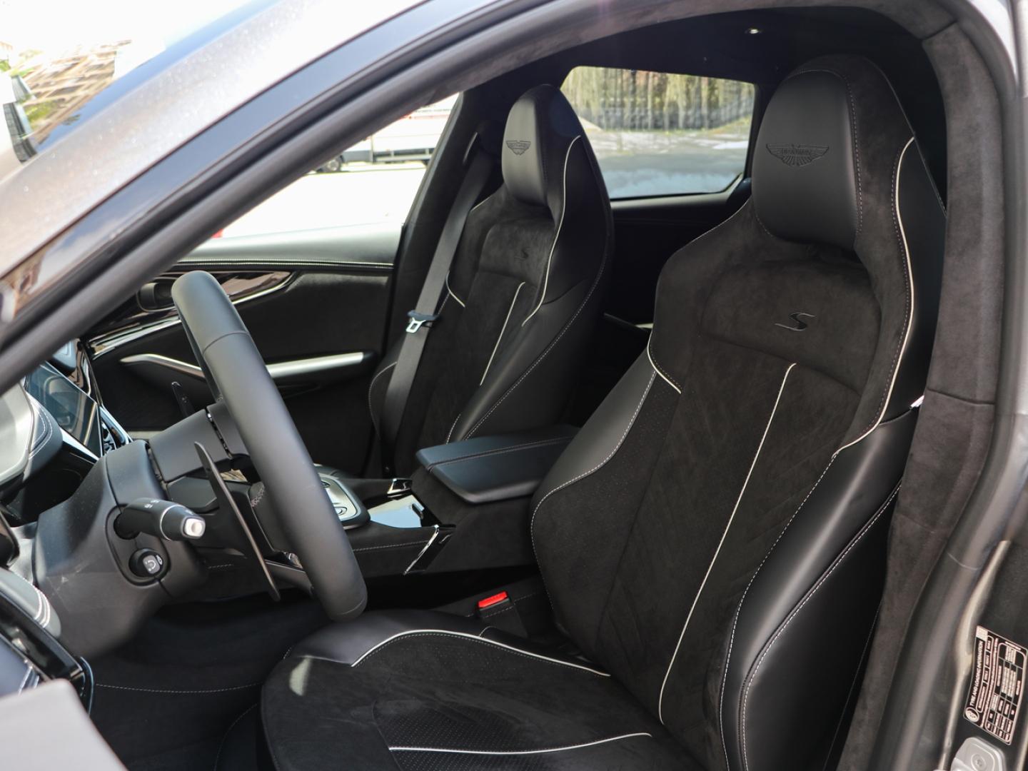 Image ASTON MARTIN DBX 4.0 V8 biturbo 727ch S