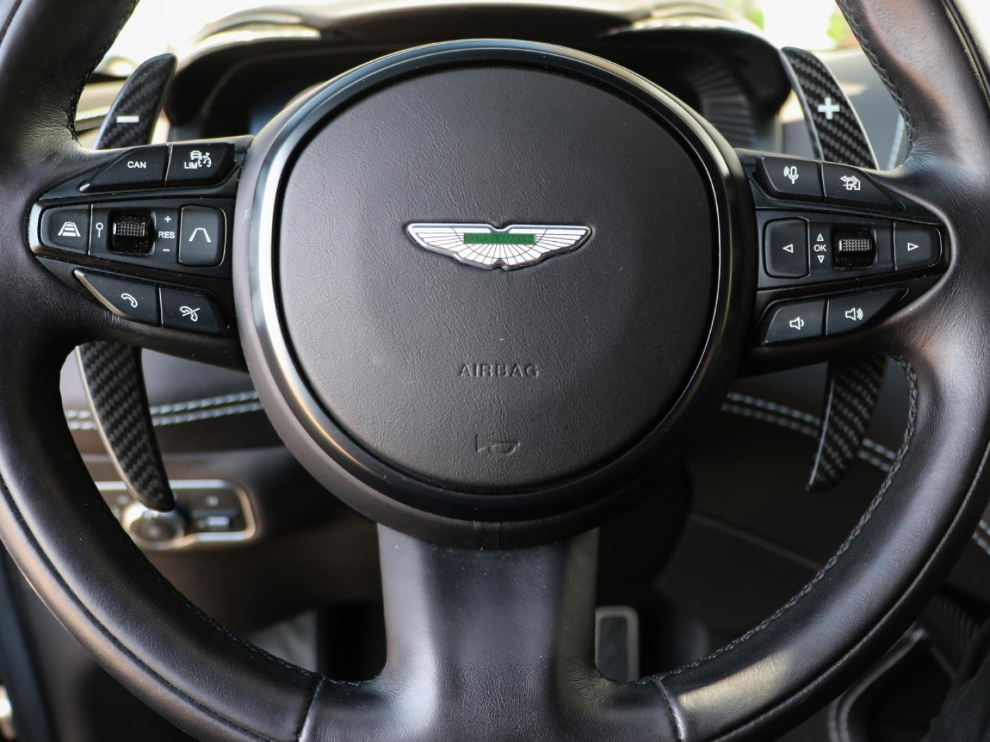 Image ASTON MARTIN DBX 4.0 V8 biturbo 707ch BVA9