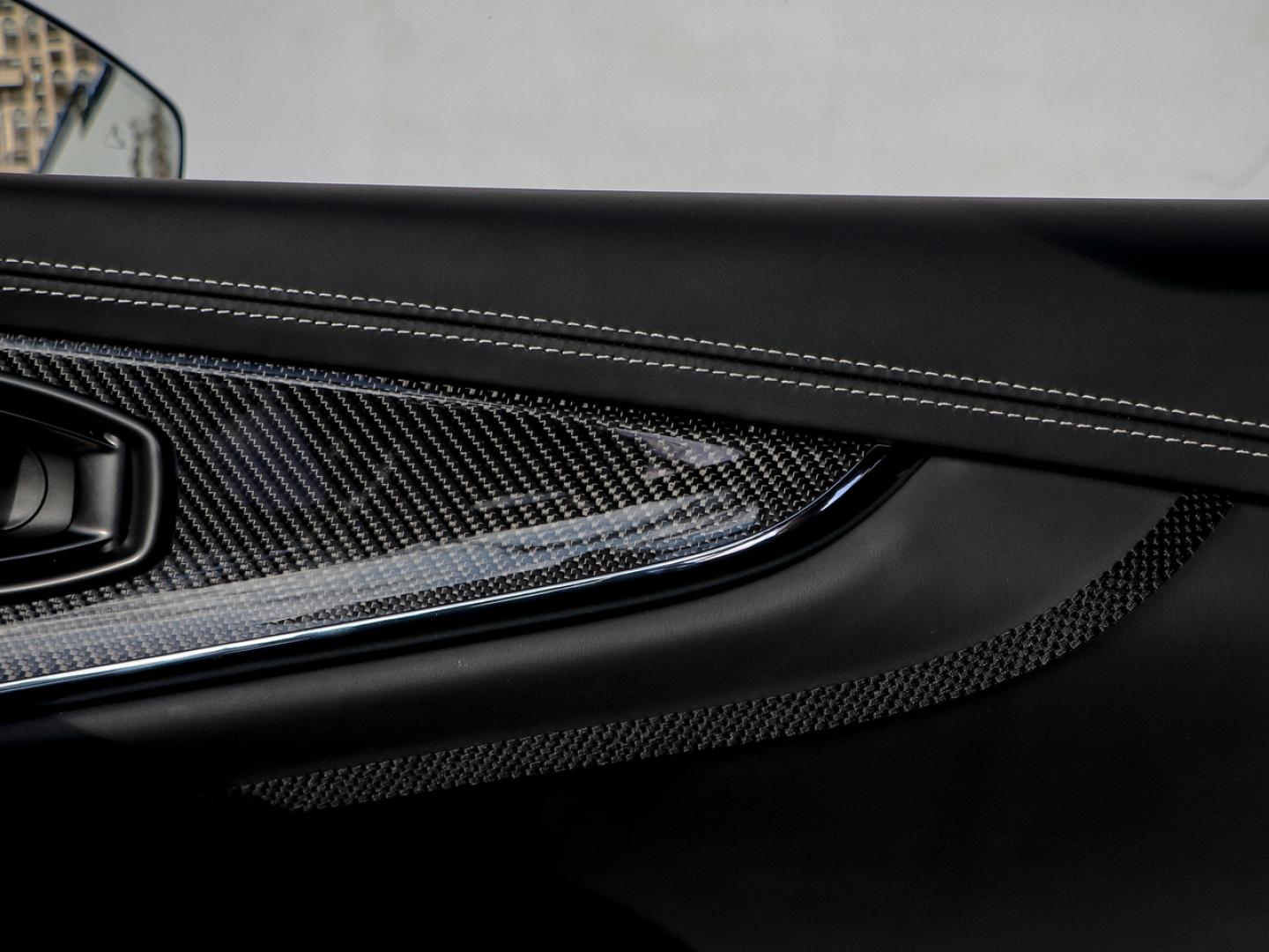 Image ASTON MARTIN DBX 4.0 V8 biturbo 707ch BVA9