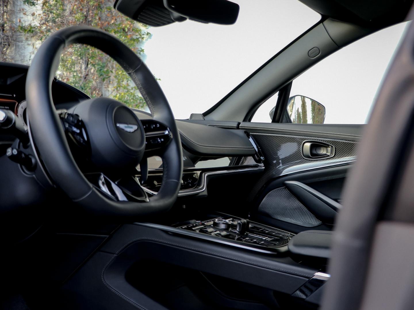 Image ASTON MARTIN DBX 4.0 V8 biturbo 707ch BVA9