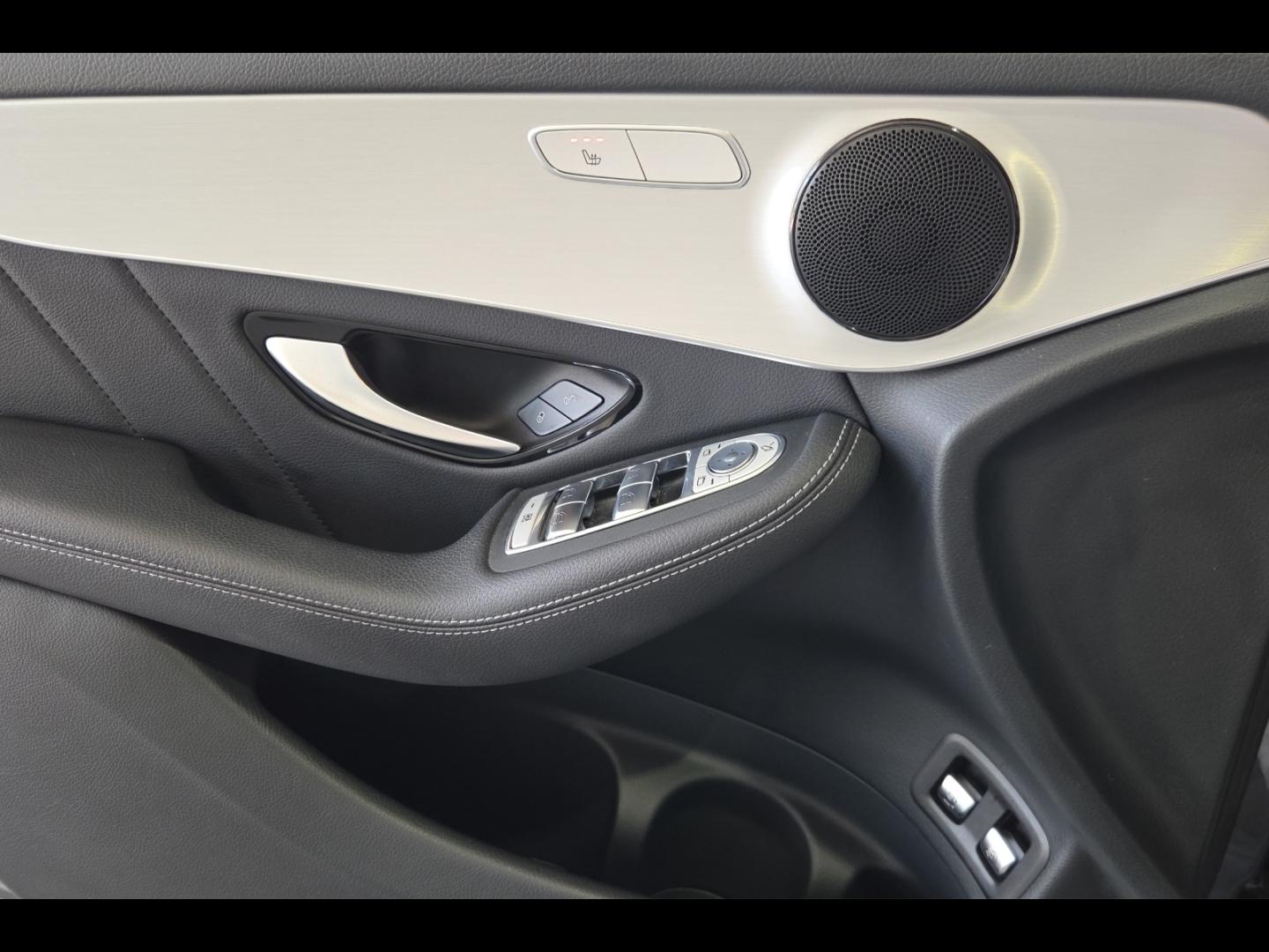 Image MERCEDES-BENZ GLC Coupé 300 e 211+122ch AMG Line 4Matic 9G-Tronic Euro6d-T-EVAP-ISC
