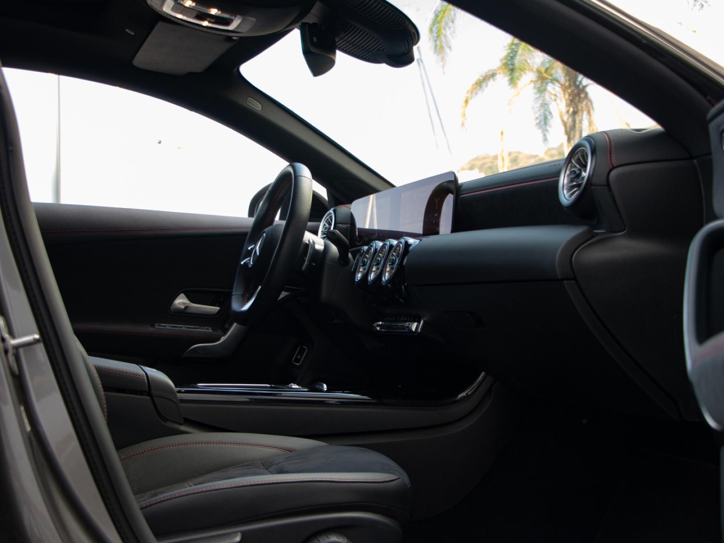 Image MERCEDES-BENZ CLA Shooting Brake 250 e Hybrid EQ 218ch AMG Line 8G-DCT