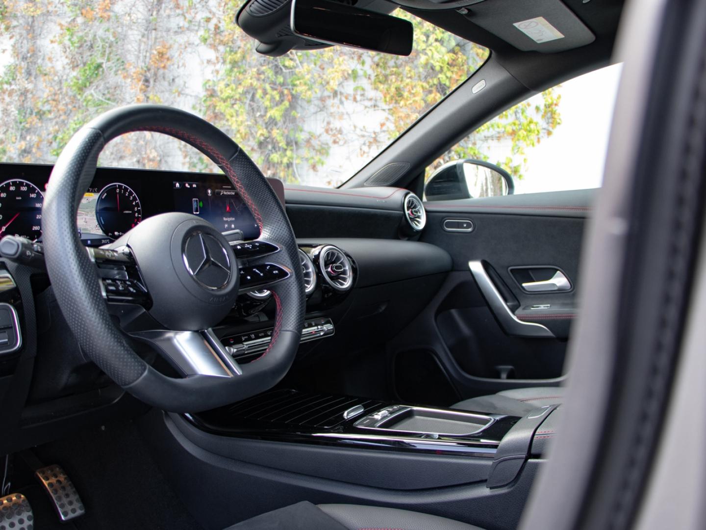 Image MERCEDES-BENZ CLA Shooting Brake 250 e Hybrid EQ 218ch AMG Line 8G-DCT
