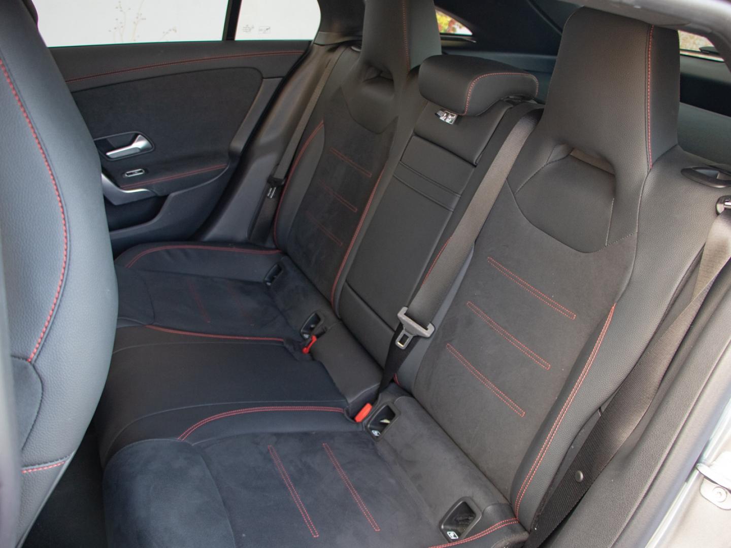 Image MERCEDES-BENZ CLA Shooting Brake 250 e Hybrid EQ 218ch AMG Line 8G-DCT