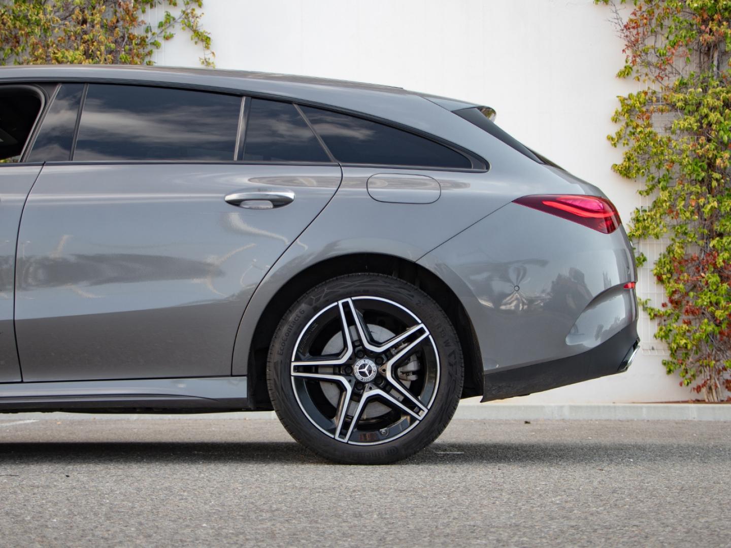 Image MERCEDES-BENZ CLA Shooting Brake 250 e Hybrid EQ 218ch AMG Line 8G-DCT