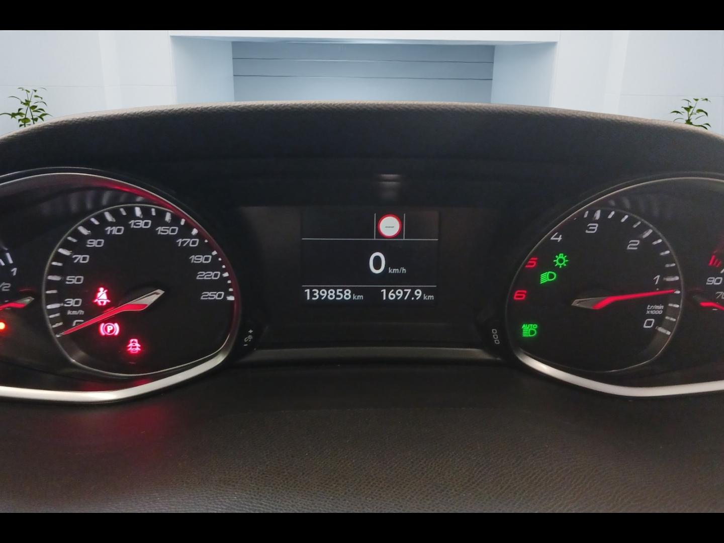 Image PEUGEOT 308 1.6 BlueHDi 100ch Allure S&S 5p