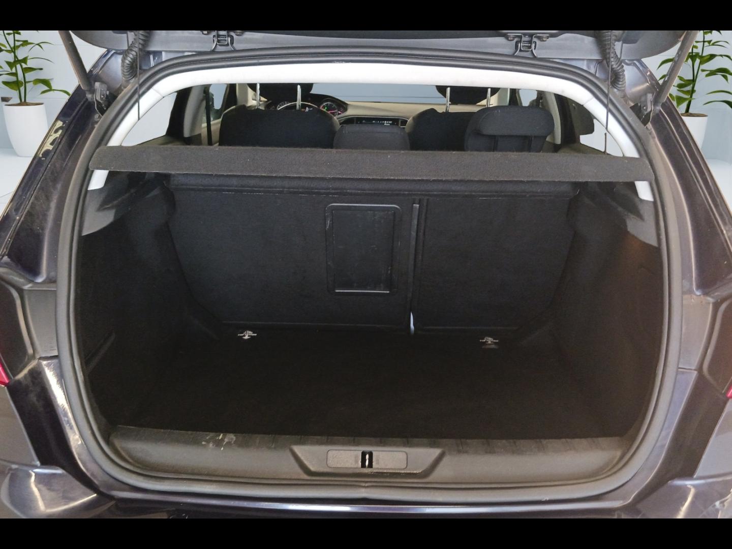 Image PEUGEOT 308 1.6 BlueHDi 100ch Allure S&S 5p