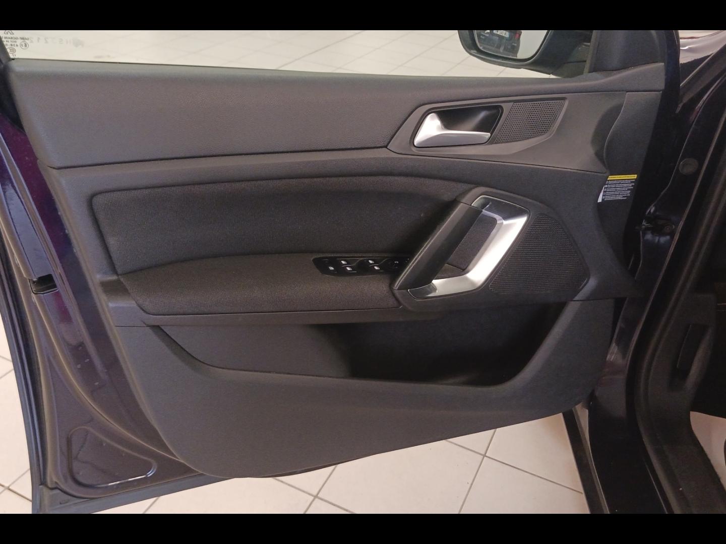 Image PEUGEOT 308 1.6 BlueHDi 100ch Allure S&S 5p