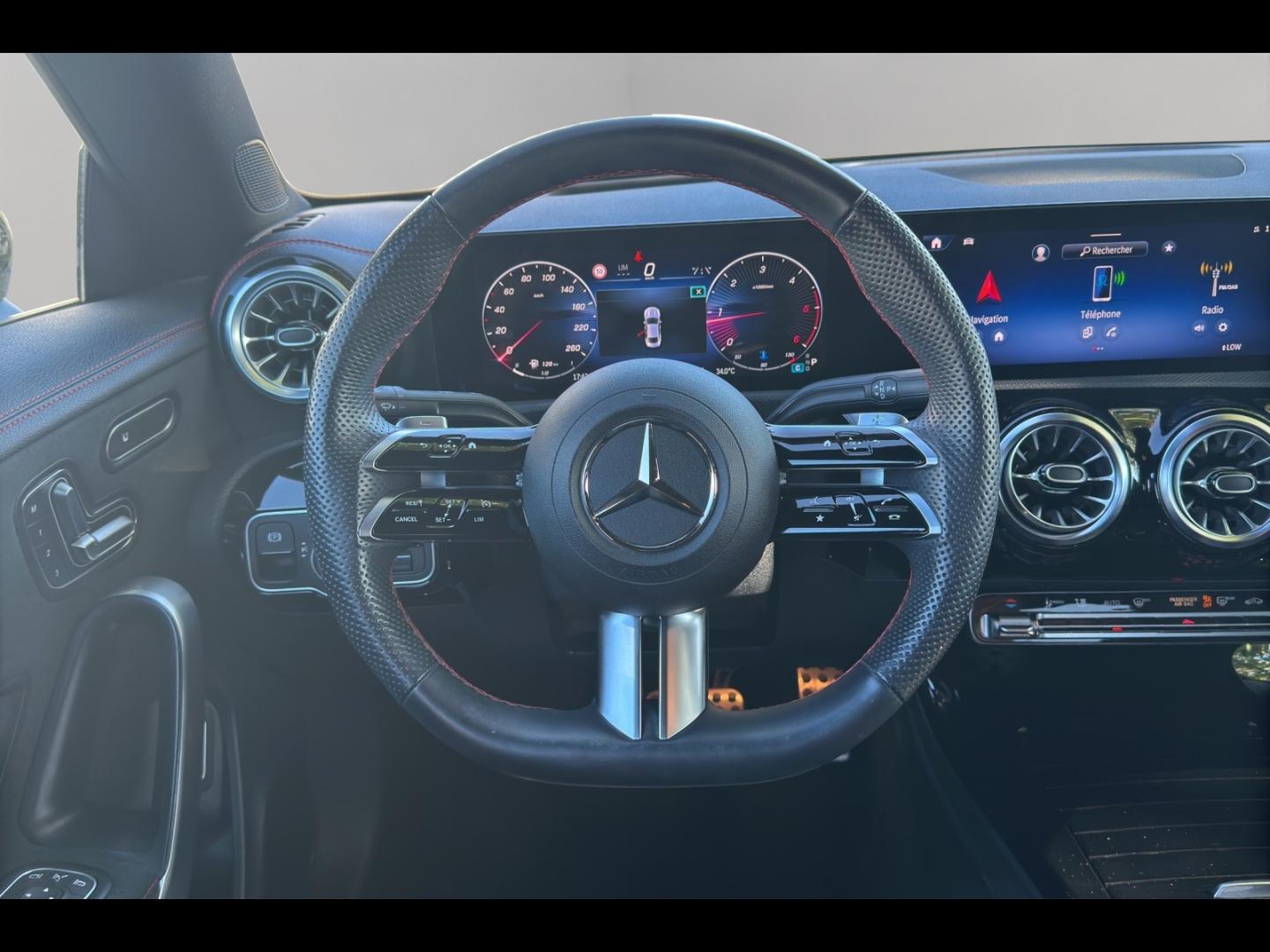 Image MERCEDES-BENZ CLA 200 d 150ch AMG Line 8G-DCT