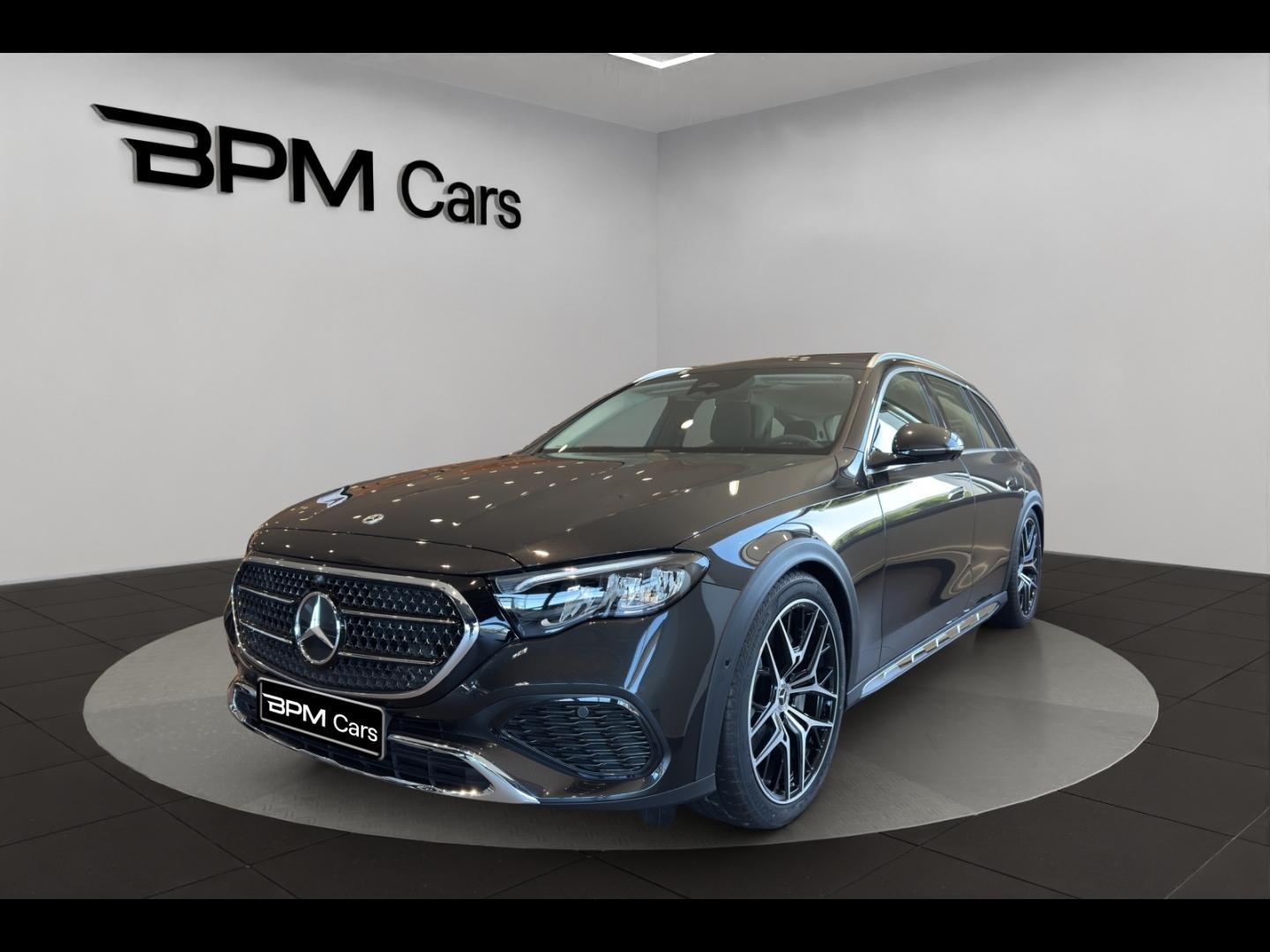 Photo MERCEDES-BENZ Classe E All-Terrain 300 d e Hybrid EQ 197+129ch 4Matic 9G-Tronic Alt+