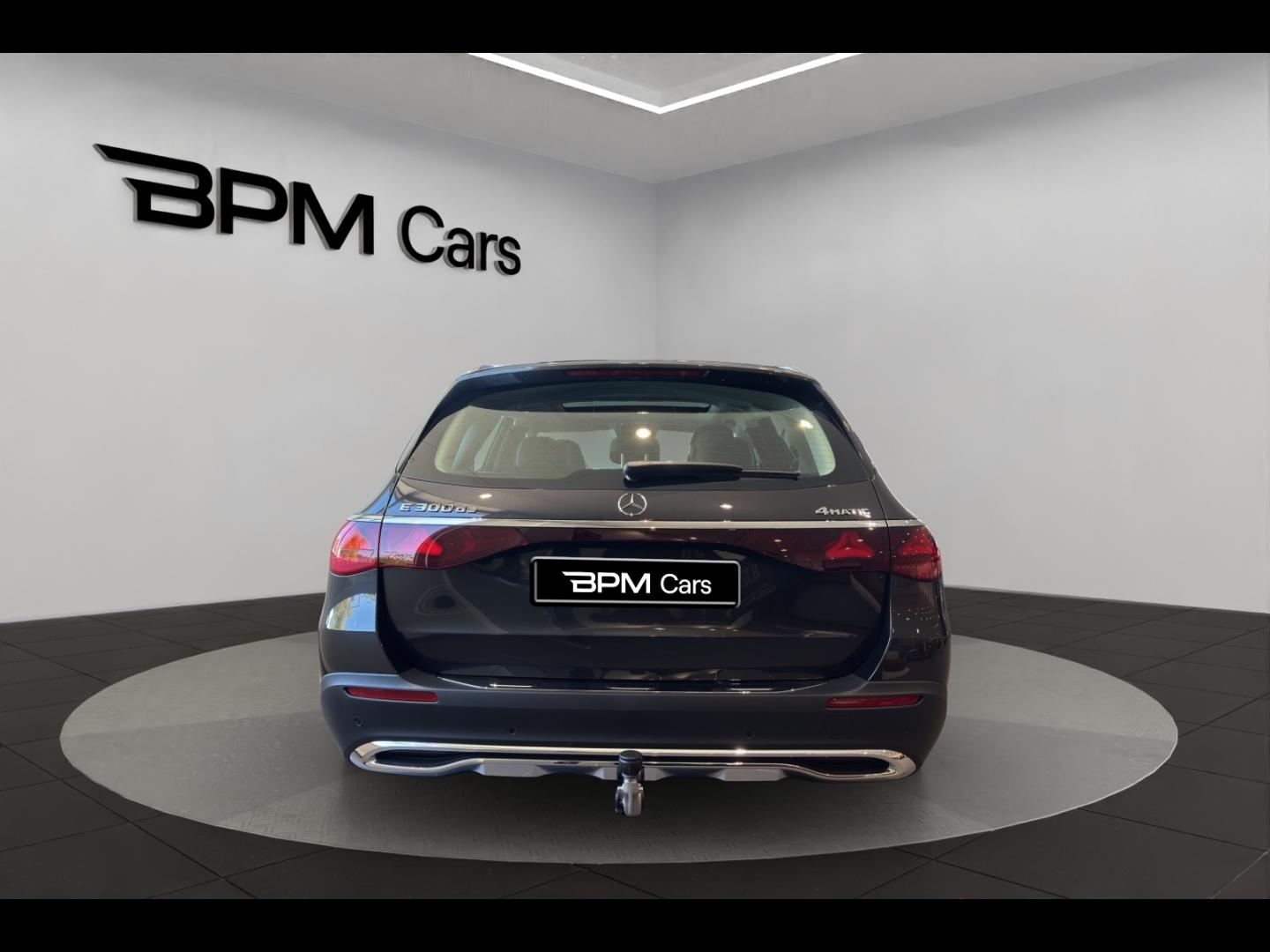 Image MERCEDES-BENZ Classe E All-Terrain 300 d e Hybrid EQ 197+129ch 4Matic 9G-Tronic Alt+