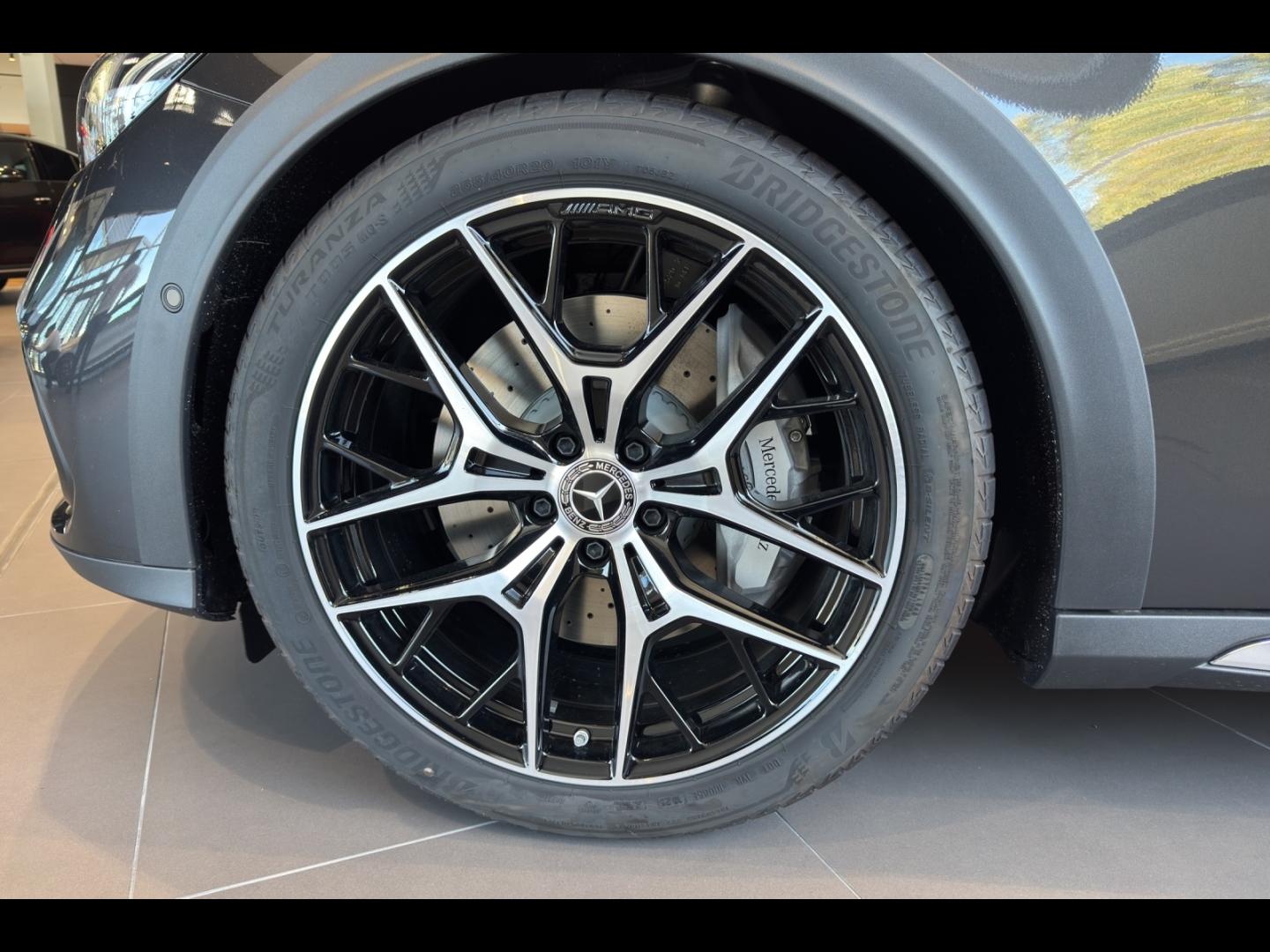 Image MERCEDES-BENZ Classe E All-Terrain 300 d e Hybrid EQ 197+129ch 4Matic 9G-Tronic Alt+