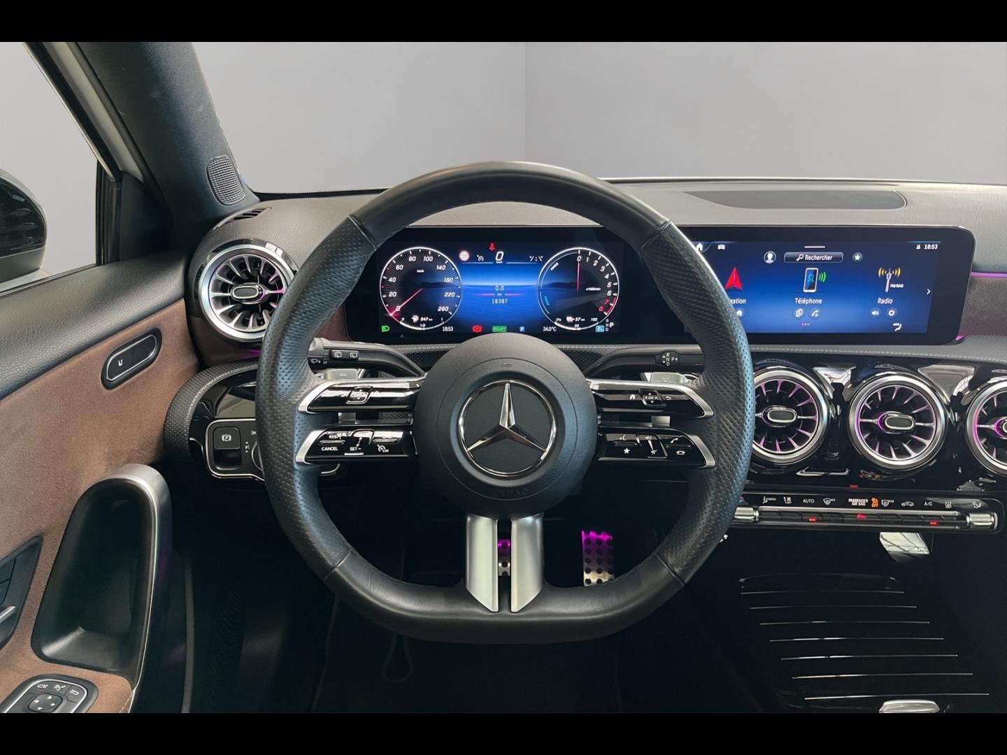 Image MERCEDES-BENZ Classe A 250 e 163+109ch AMG Line 8G-DCT