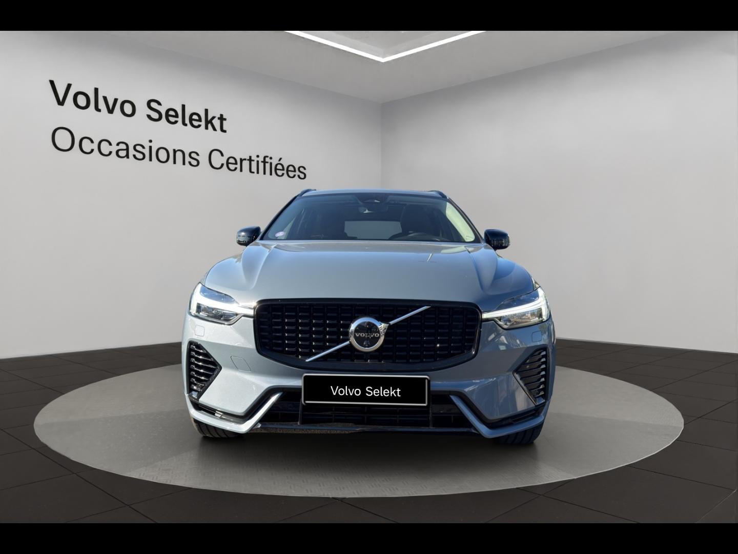 Image VOLVO XC60 T6 Hybride Rechargeable 253 + 145ch Ultra Style Dark Geartronic 8 AWD