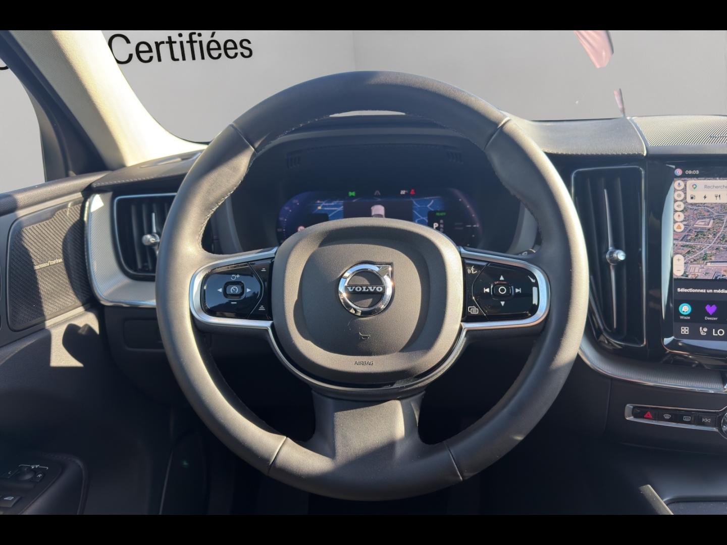 Image VOLVO XC60 T6 Hybride Rechargeable 253 + 145ch Ultra Style Dark Geartronic 8 AWD