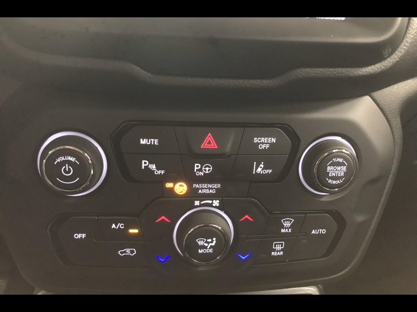 Image JEEP Renegade 1.5 Turbo T4 130ch MHEV Limited BVR7