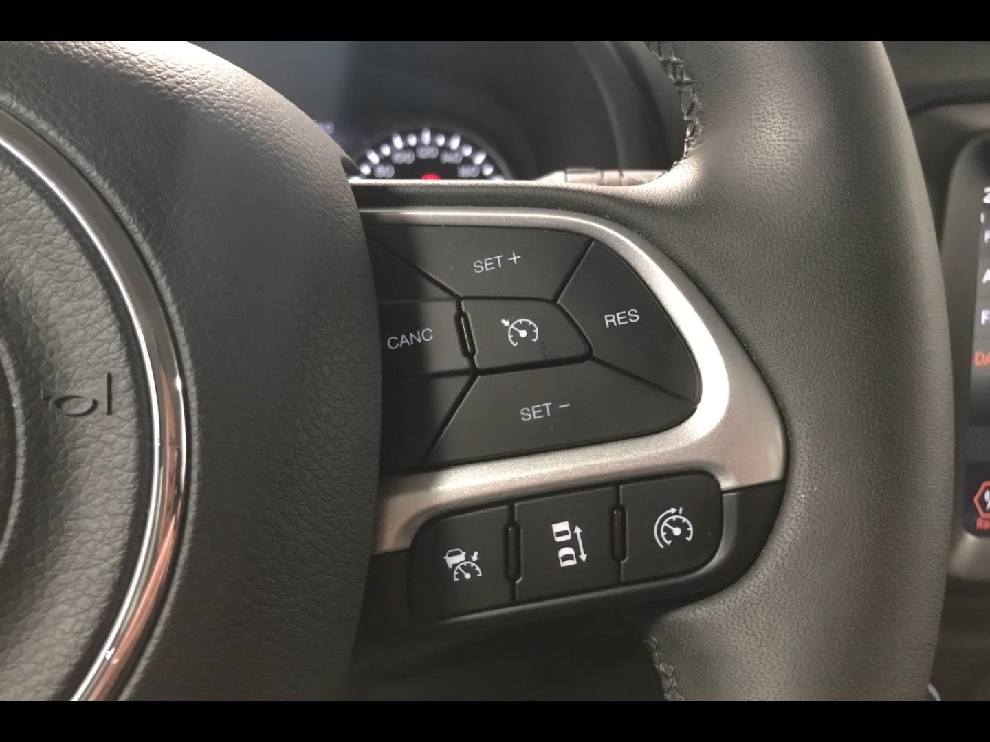 Image JEEP Renegade 1.5 Turbo T4 130ch MHEV Limited BVR7
