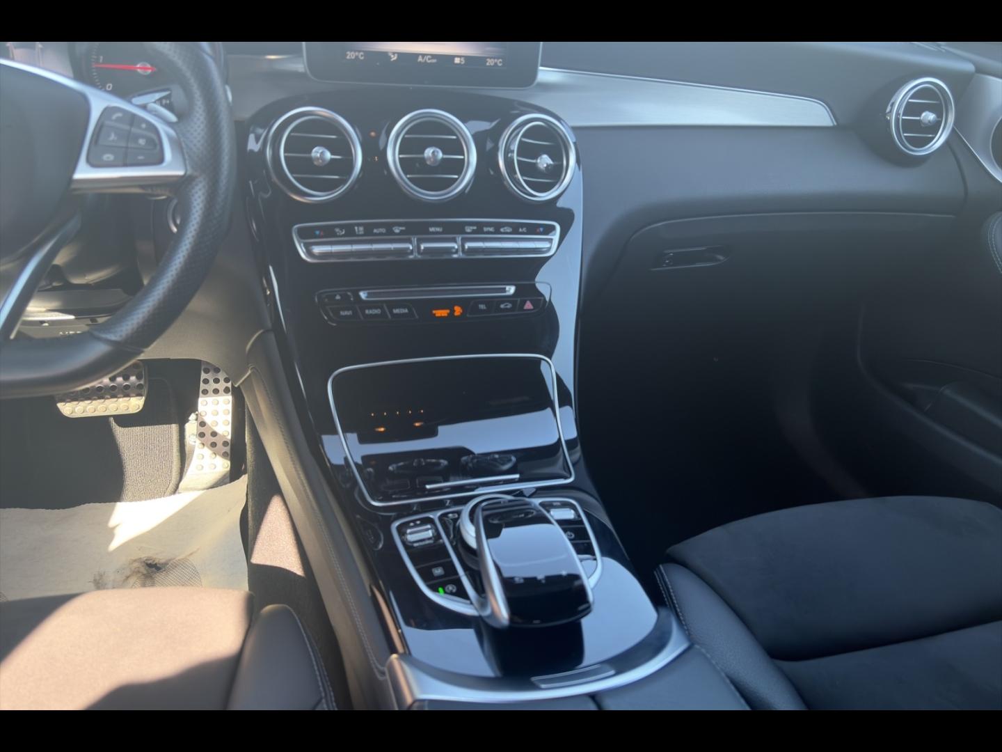 Image MERCEDES-BENZ GLC 250 d 204ch Sportline 4Matic 9G-Tronic