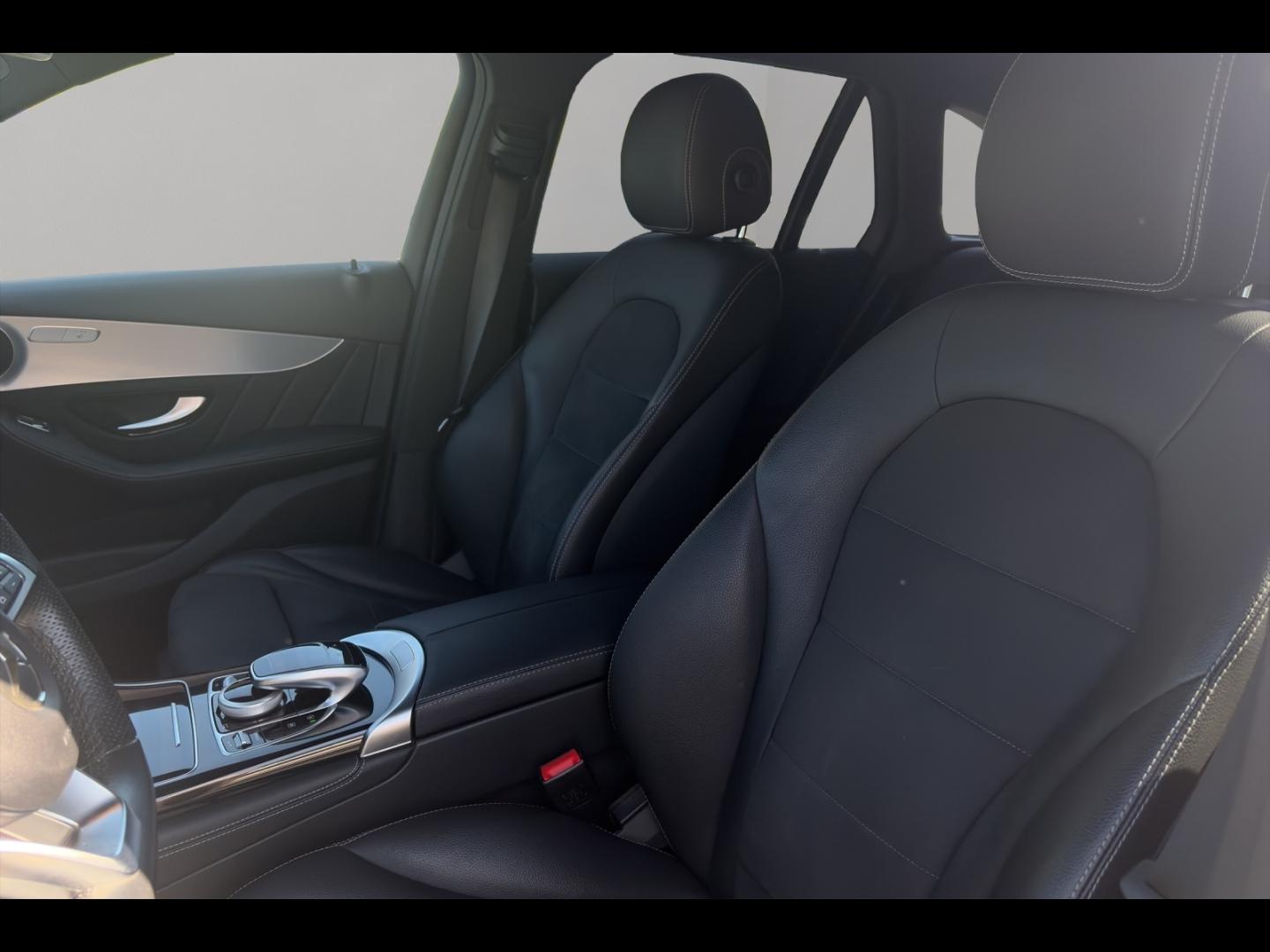 Image MERCEDES-BENZ GLC 250 d 204ch Sportline 4Matic 9G-Tronic