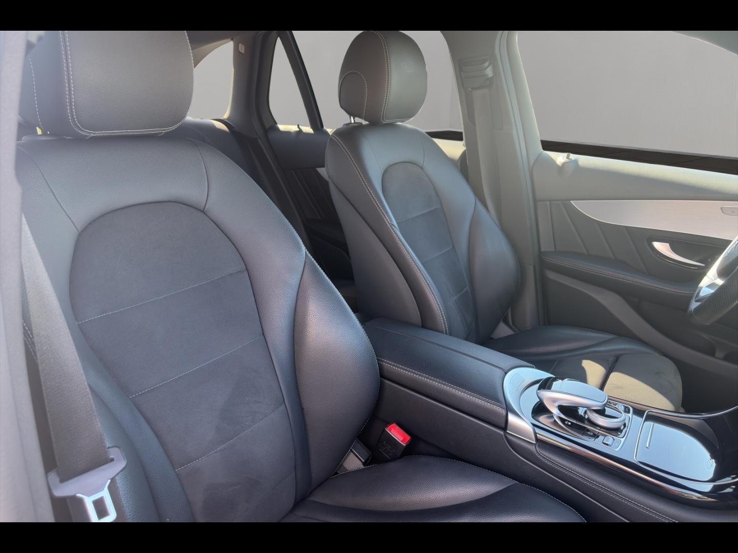 Image MERCEDES-BENZ GLC 250 d 204ch Sportline 4Matic 9G-Tronic