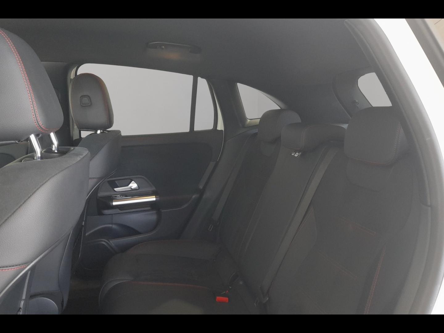 Image MERCEDES-BENZ GLA 200 d 150ch AMG Line 8G-DCT