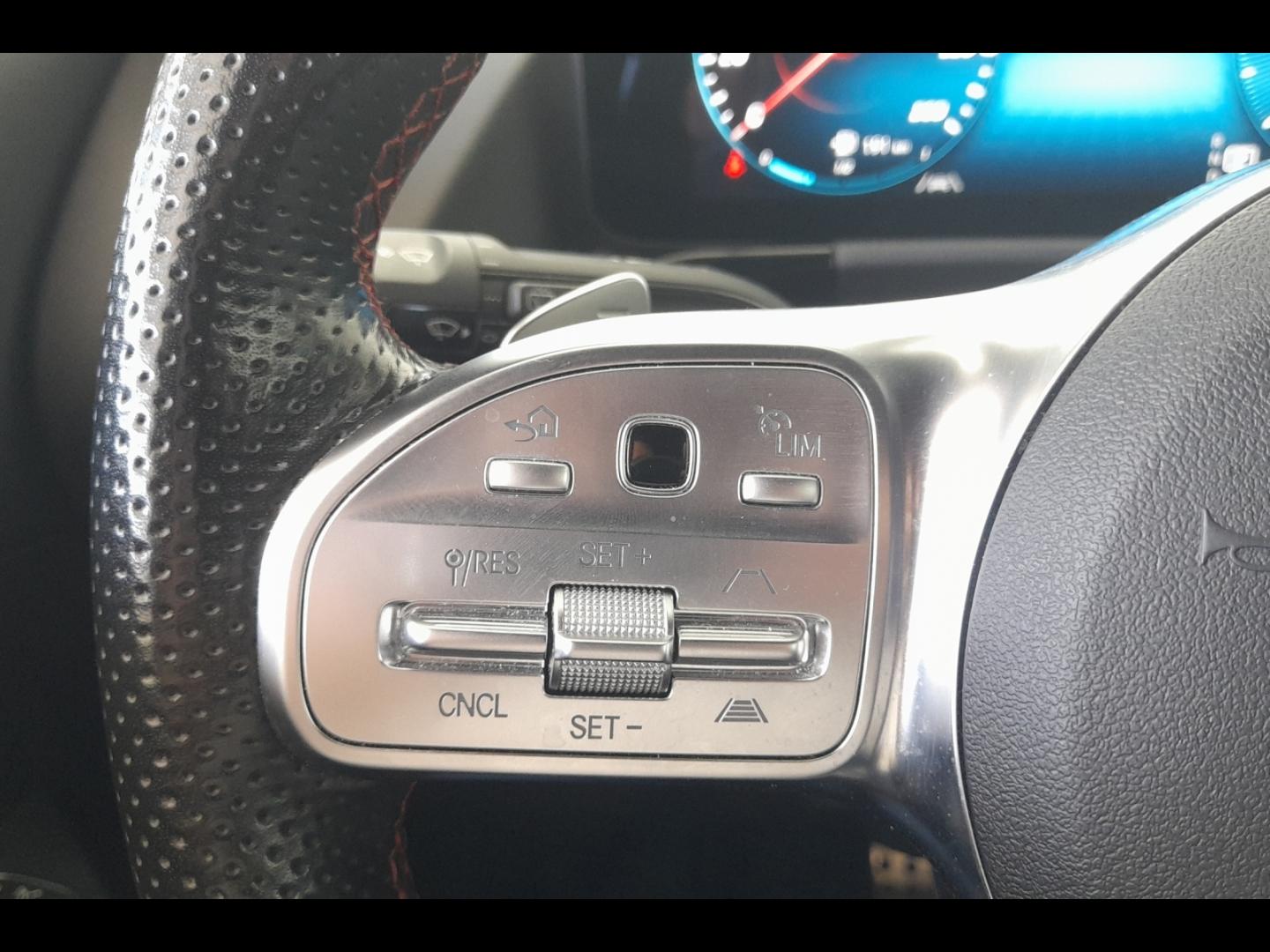 Image MERCEDES-BENZ GLA 200 d 150ch AMG Line 8G-DCT