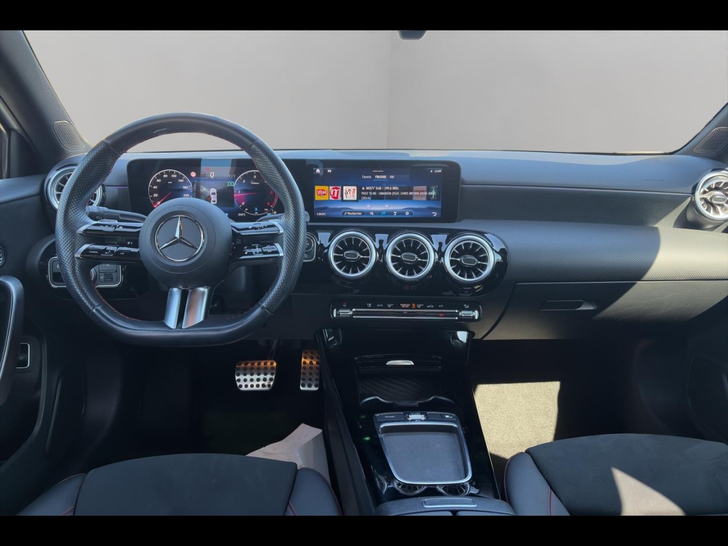 Image MERCEDES-BENZ Classe A Berline 200 d 150ch AMG Line 8G-DCT