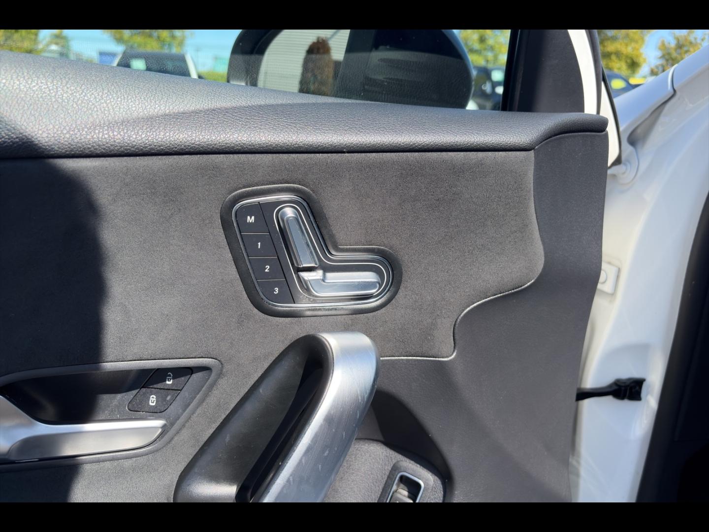 Image MERCEDES-BENZ Classe A Berline 200 d 150ch AMG Line 8G-DCT