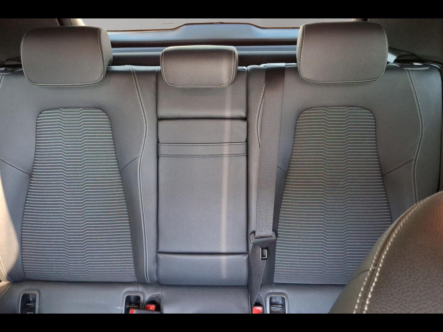 Image MERCEDES-BENZ Classe A 200 d 150ch Progressive Line 8G-DCT