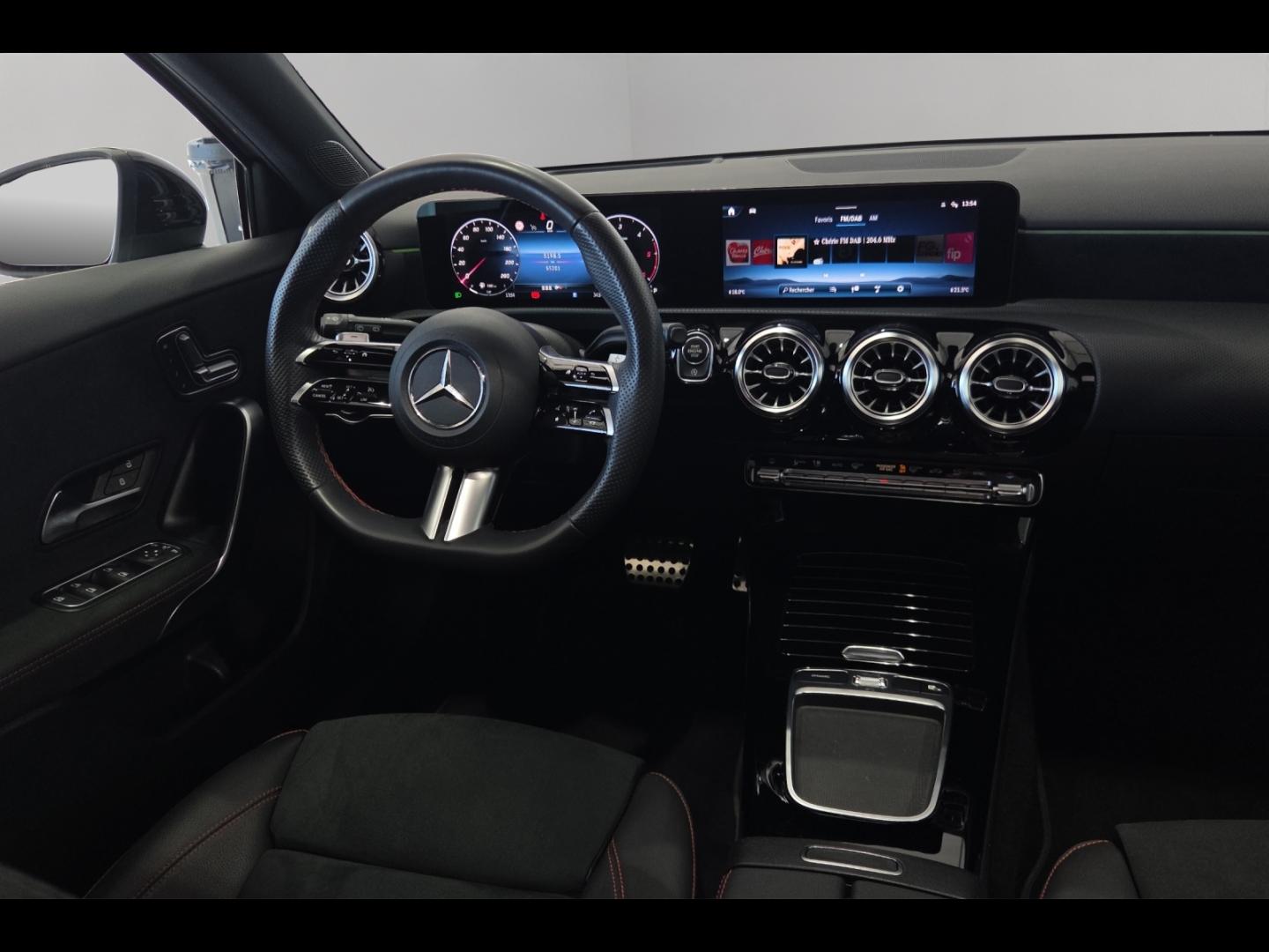 Image MERCEDES-BENZ Classe A 200 d 150ch AMG Line 8G-DCT