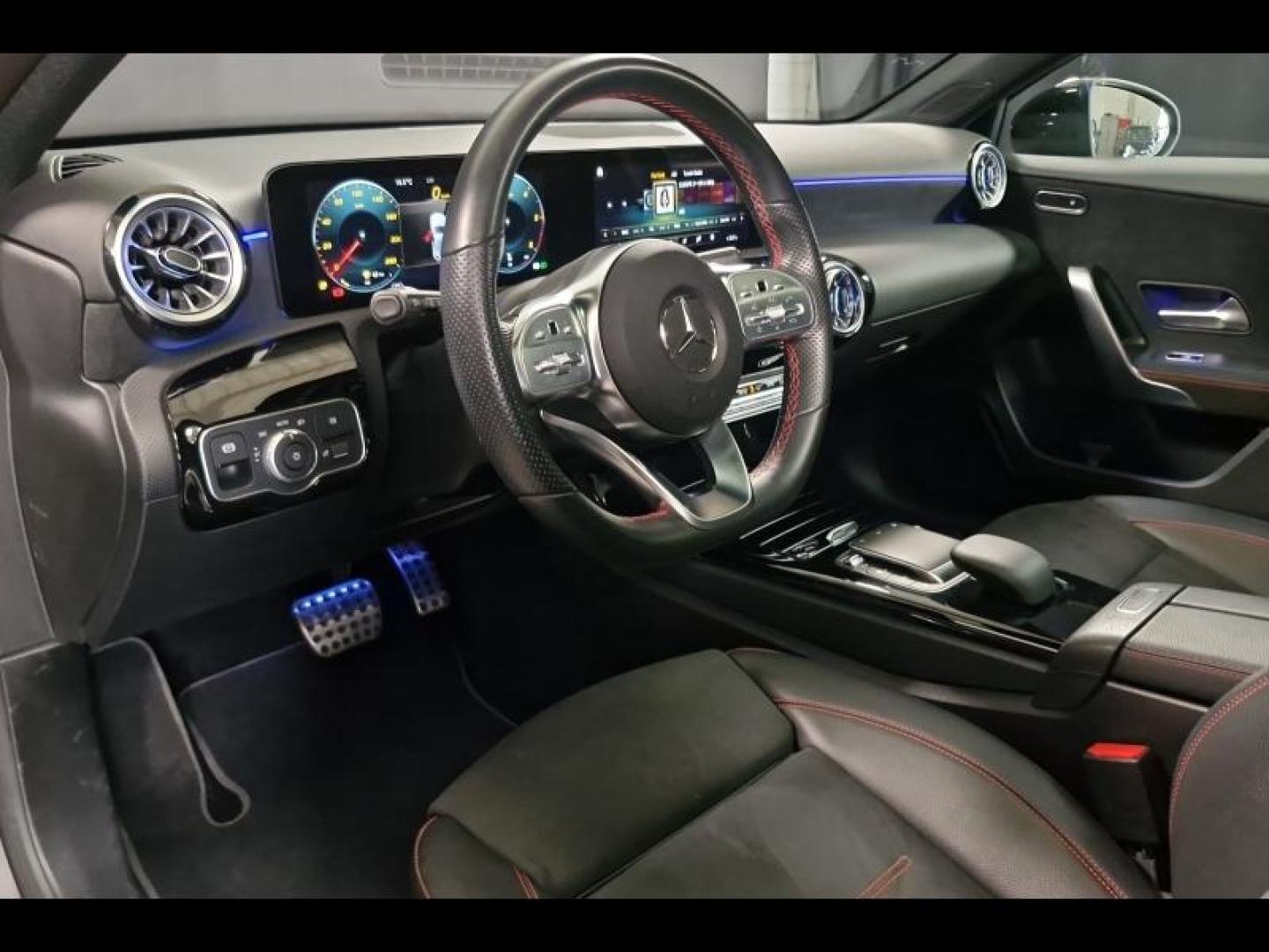 Image MERCEDES-BENZ Classe A 200 d 150ch AMG Line 8G-DCT