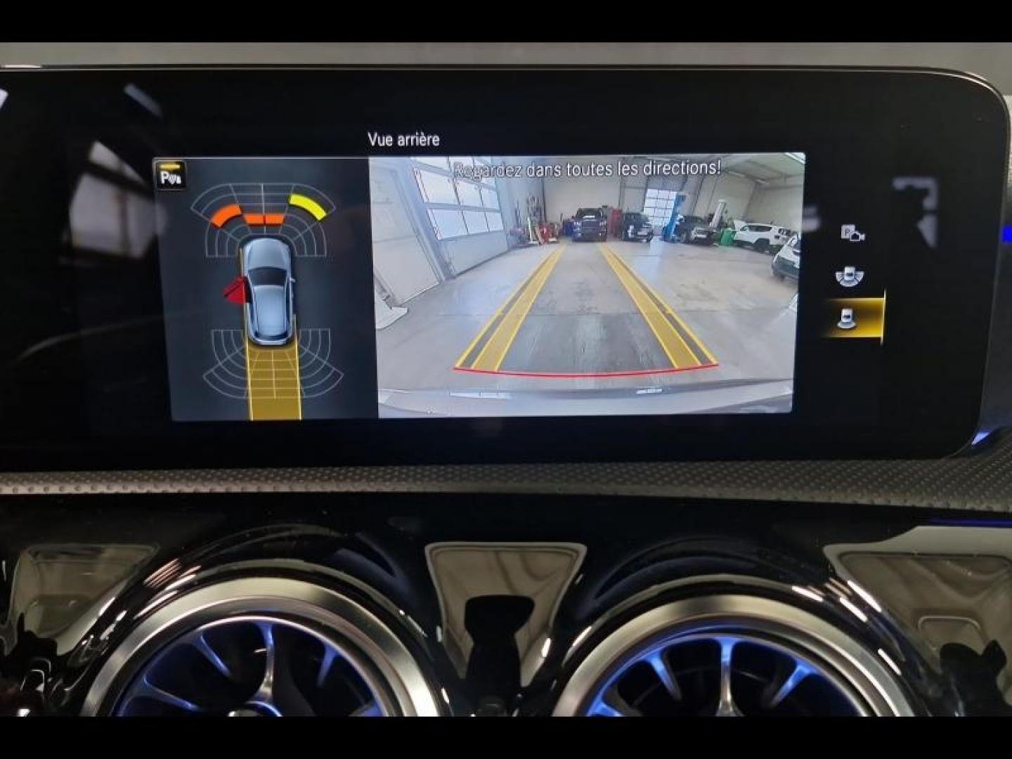 Image MERCEDES-BENZ Classe A 200 d 150ch AMG Line 8G-DCT