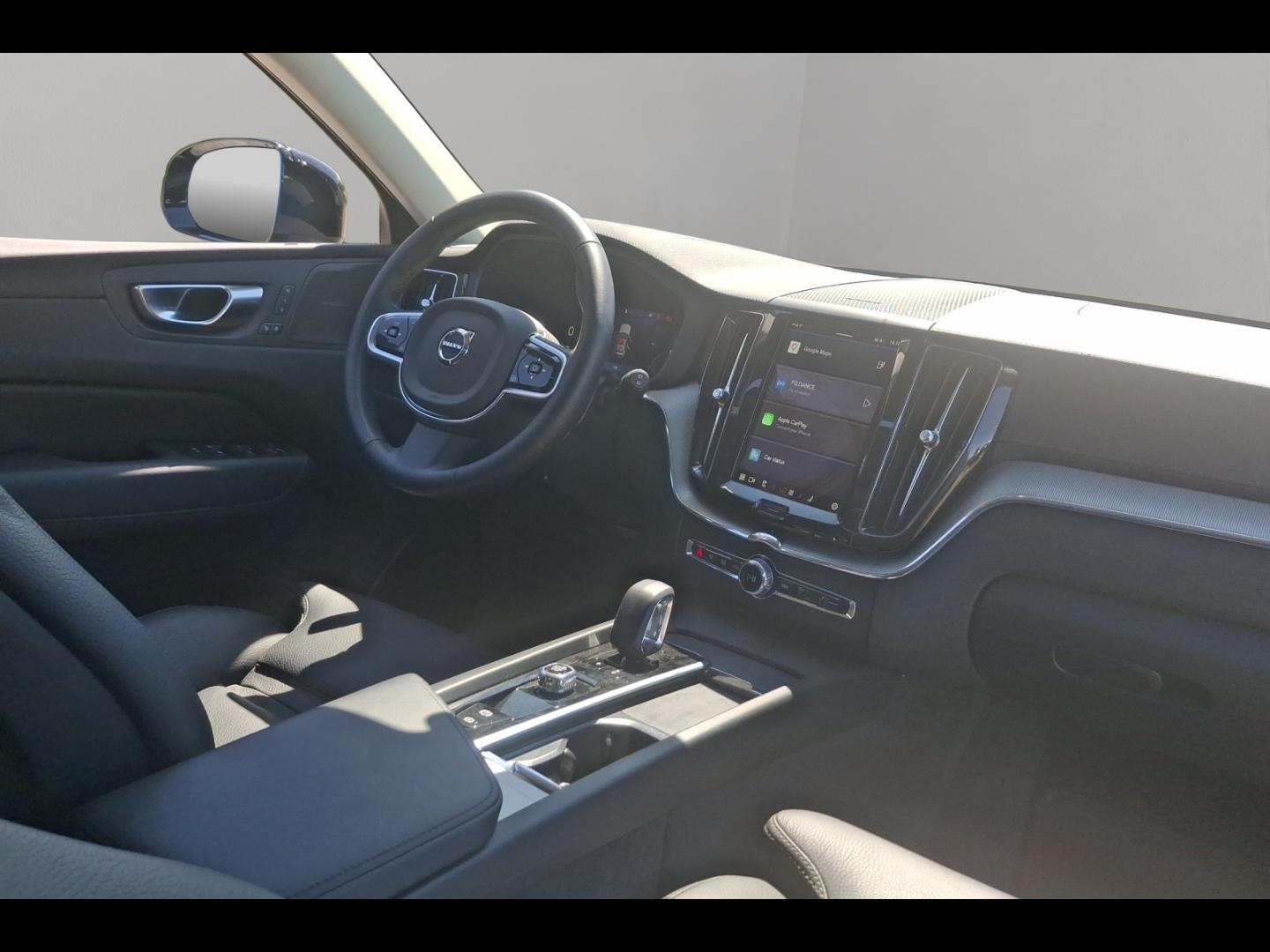 Image VOLVO XC60 T6 Hybride Rechargeable 253 + 145ch Ultra Style Dark Geartronic 8 AWD