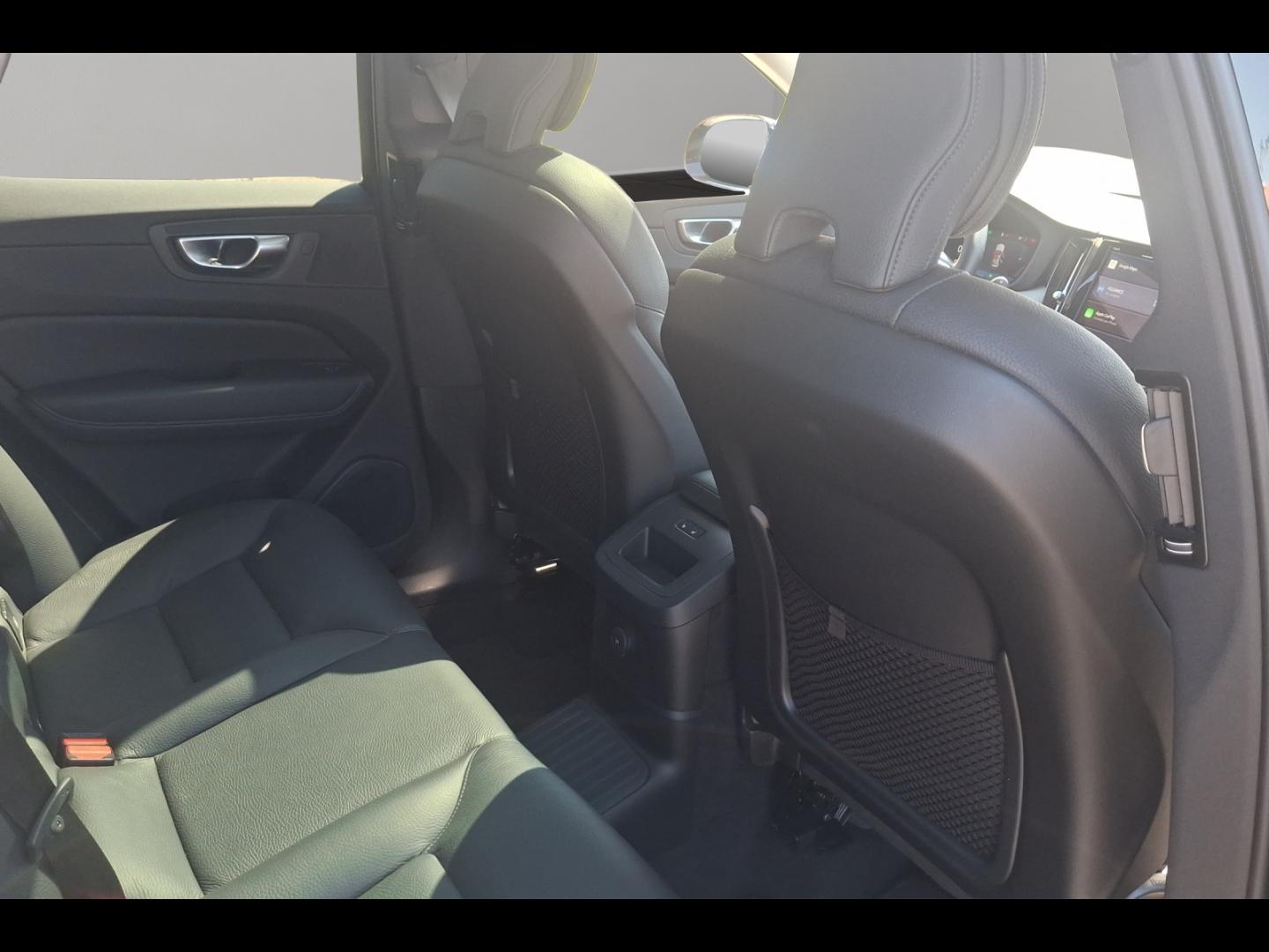 Image VOLVO XC60 T6 Hybride Rechargeable 253 + 145ch Ultra Style Dark Geartronic 8 AWD
