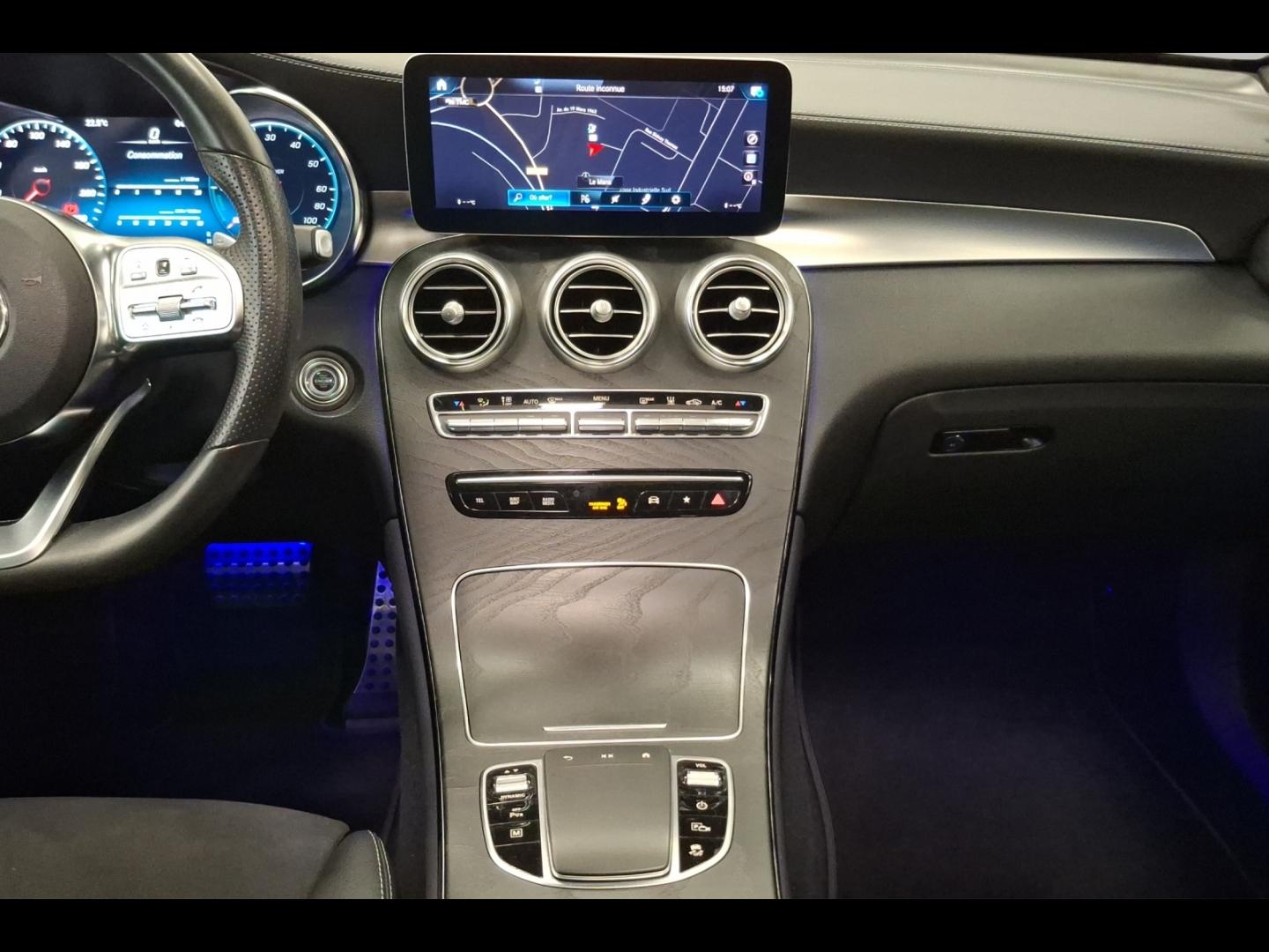 Image MERCEDES-BENZ GLC Coupé 300 de 194+122ch AMG Line 4Matic 9G-Tronic