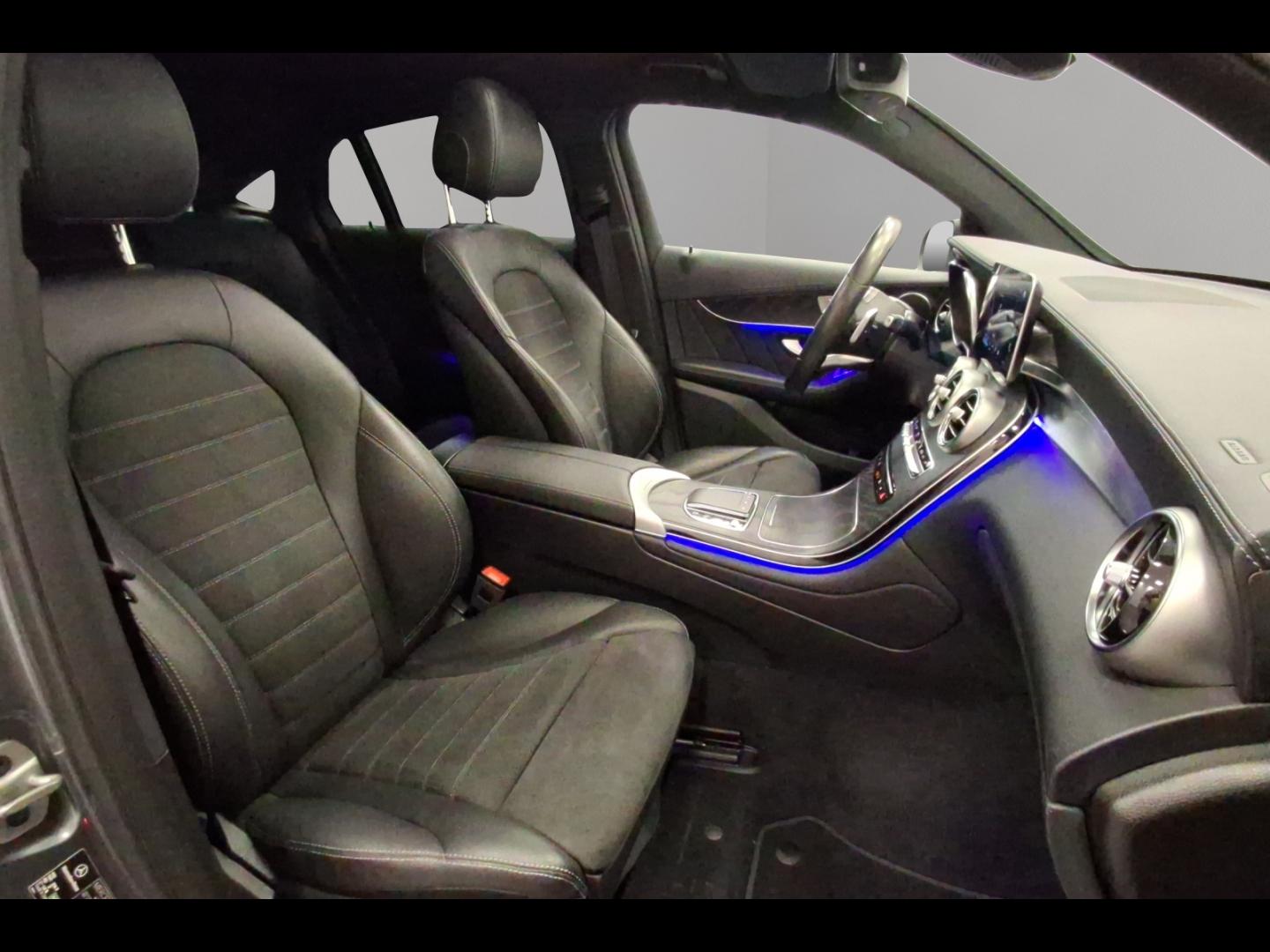 Image MERCEDES-BENZ GLC Coupé 300 de 194+122ch AMG Line 4Matic 9G-Tronic