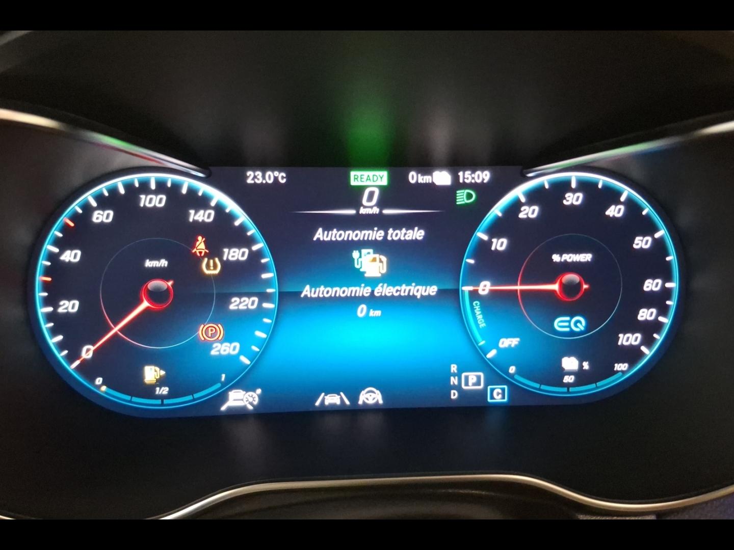 Image MERCEDES-BENZ GLC Coupé 300 de 194+122ch AMG Line 4Matic 9G-Tronic