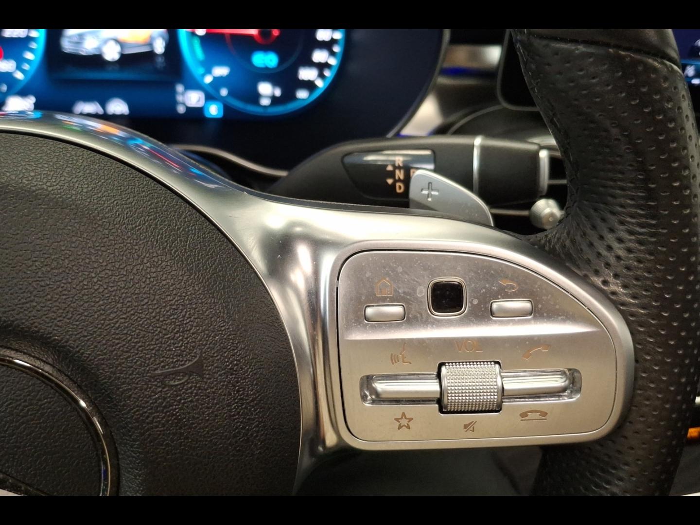 Image MERCEDES-BENZ GLC Coupé 300 de 194+122ch AMG Line 4Matic 9G-Tronic