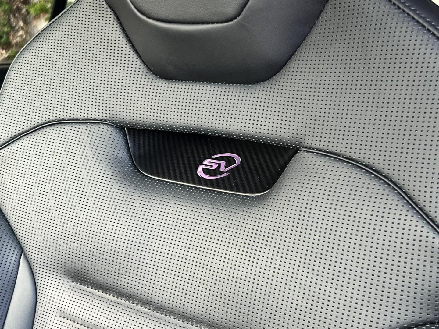 Image LAND-ROVER Range Rover Sport 4.4 P635 635ch MHEV SV Carbon