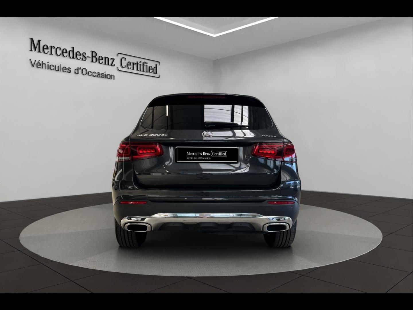 Image MERCEDES-BENZ GLC 300 de 194+122ch Business Line 4Matic 9G-Tronic