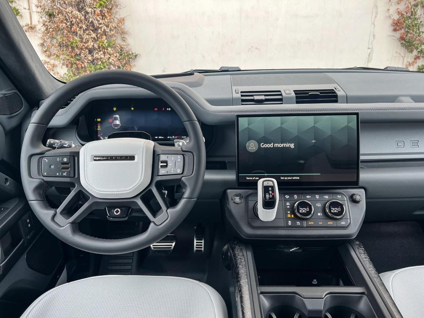 Image LAND-ROVER Defender 110 4.4 P635 Octa