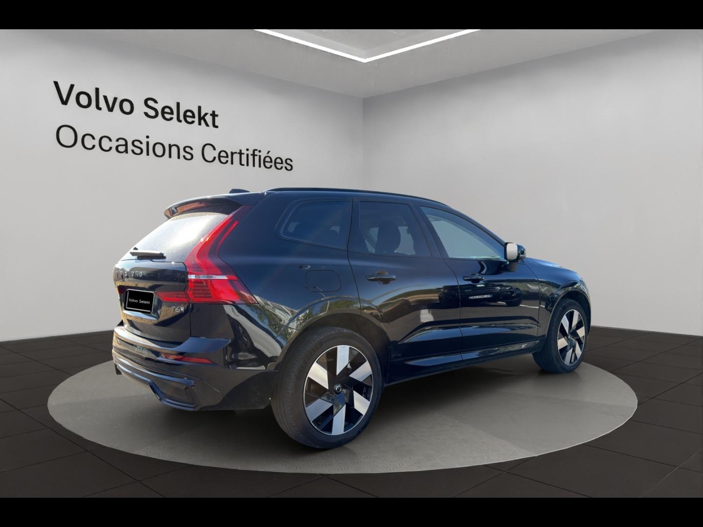 Image VOLVO XC60 T6 Hybride Rechargeable 253 + 145ch Ultra Style Dark Geartronic 8 AWD