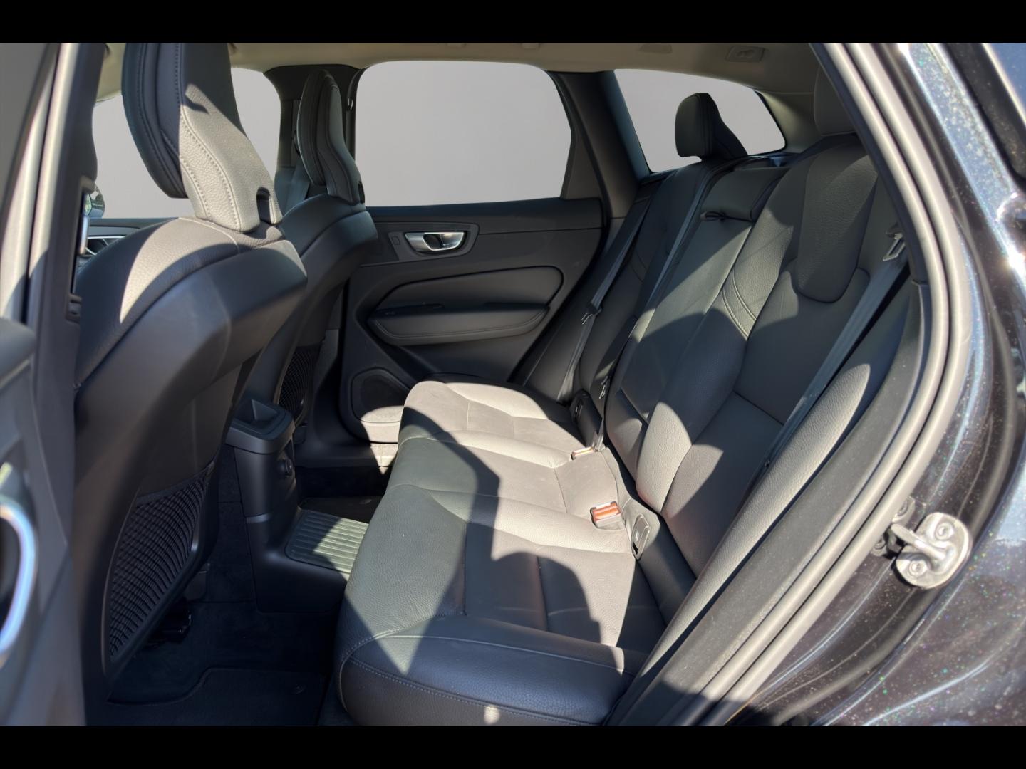 Image VOLVO XC60 T6 Hybride Rechargeable 253 + 145ch Ultra Style Dark Geartronic 8 AWD