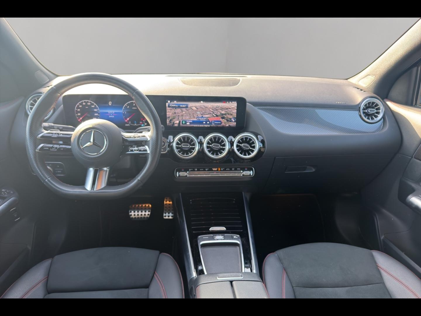 Image MERCEDES-BENZ GLA 200 d 150ch AMG Line 8G-DCT
