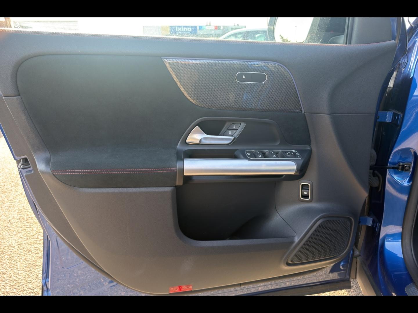 Image MERCEDES-BENZ GLA 200 d 150ch AMG Line 8G-DCT