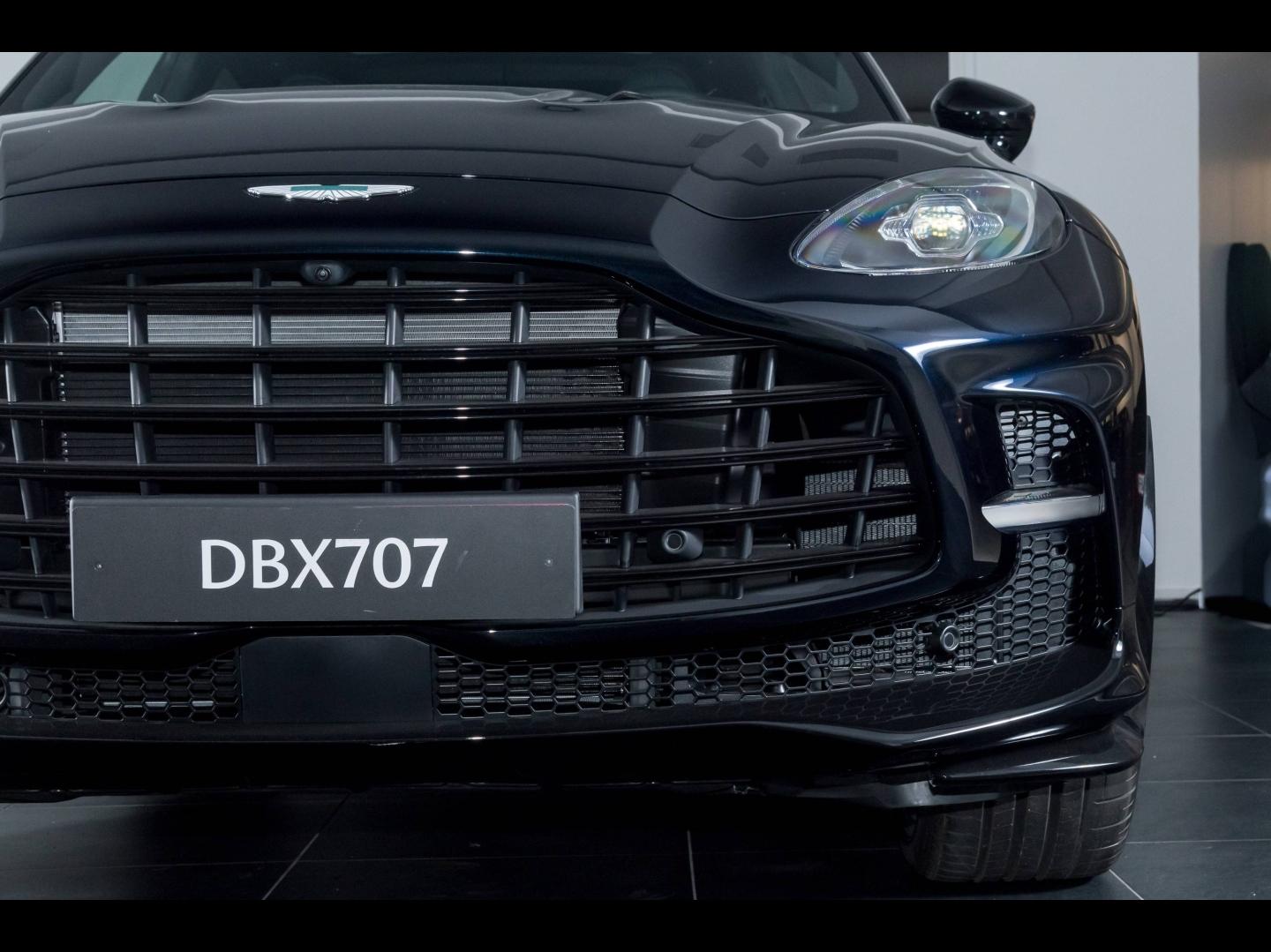 Image ASTON MARTIN DBX 4.0 V8 biturbo 707ch BVA9